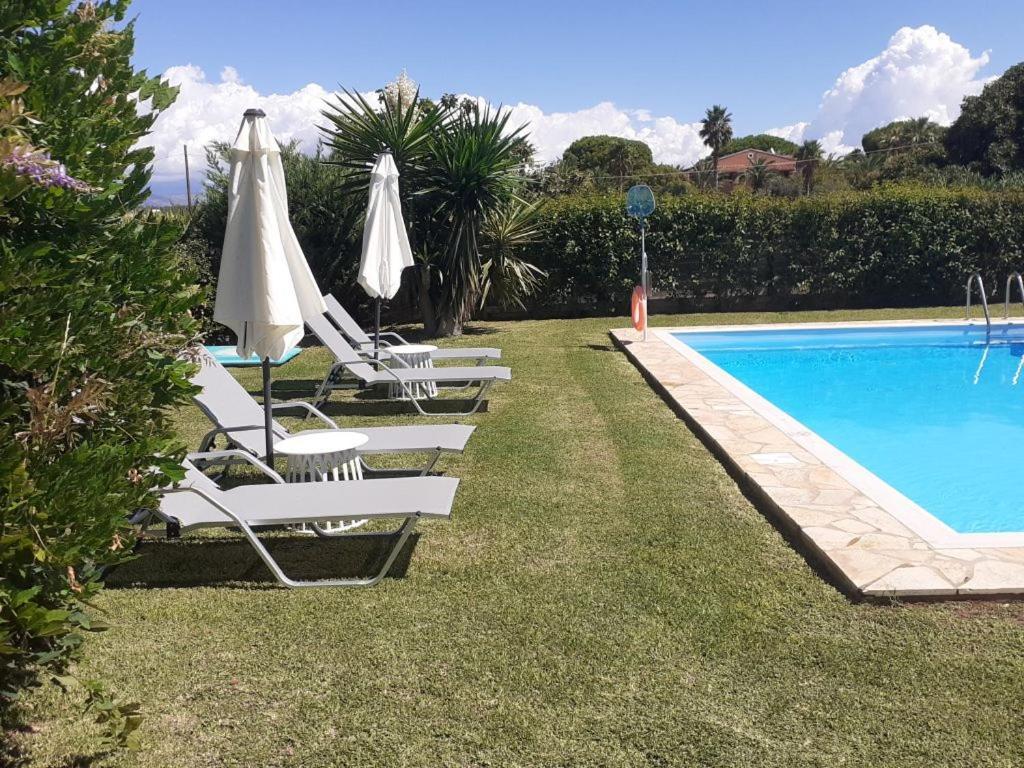 Villa Filia Almiros Beach ภายนอก รูปภาพ